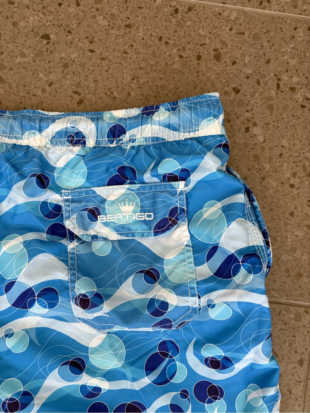 Blue Wave-Pattern Men's Swim Trunks - Picture 4 of 4